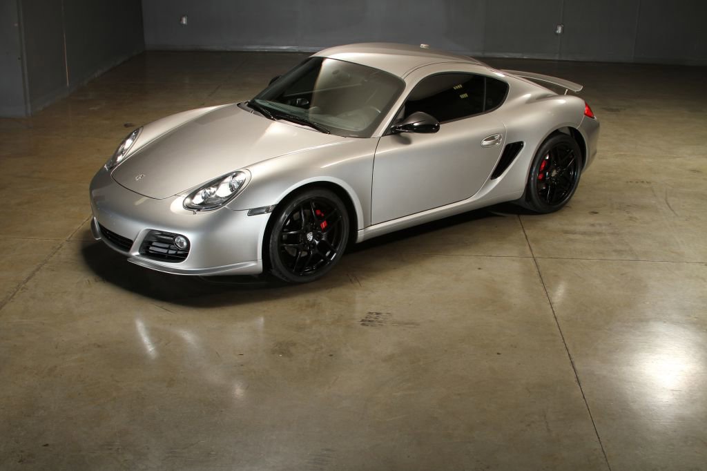 Used 2012 Porsche Cayman S image 3