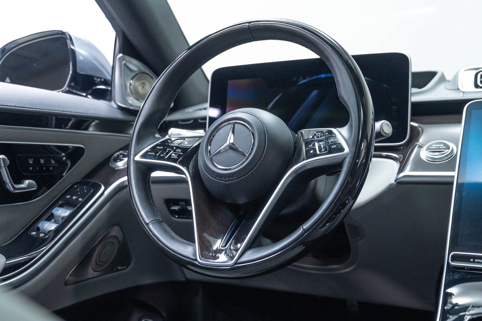 Used 2024 Mercedes-Benz Maybach S 680 4MATIC image 33