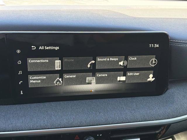 Certified 2025 Nissan Kicks SV image 21