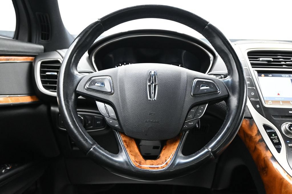Used 2016 Lincoln MKX Reserve w/ Climate Package AWD/4WD image 15