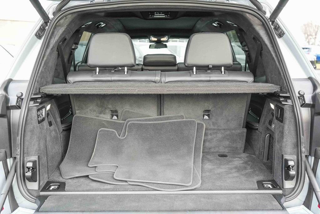 Used 2026 BMW X7 xDrive40i w/ Executive Package image 26