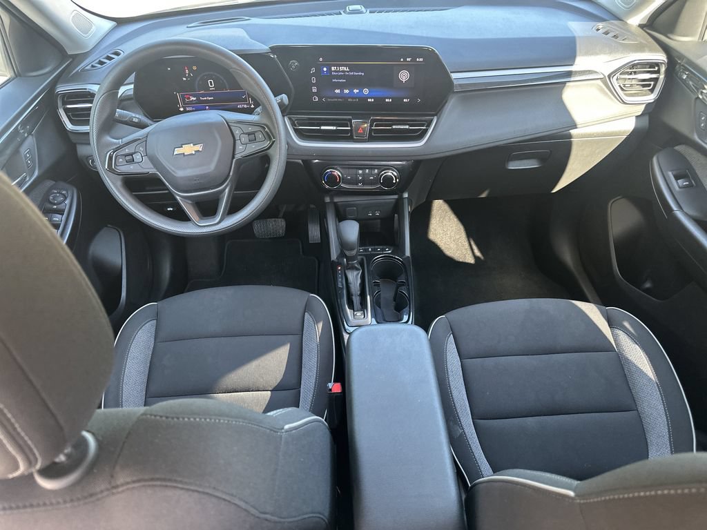 Used 2025 Chevrolet TrailBlazer LT FWD image 22