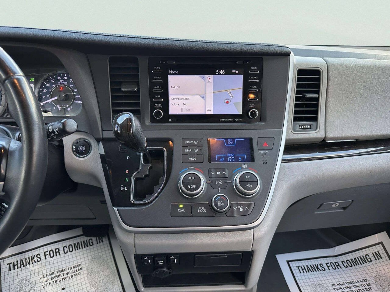 Used 2020 Toyota Sienna XLE w/ XLE Navigation Package FWD image 24