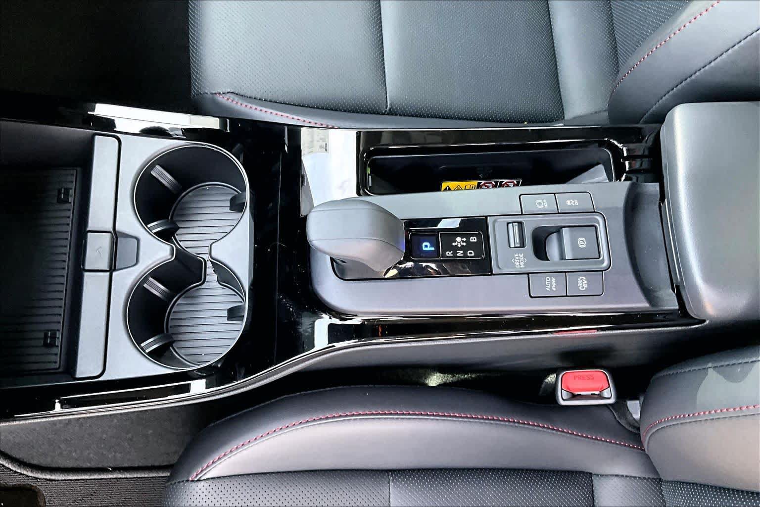 New 2026 Toyota Prius Plug-In Hybrid FWD image 7