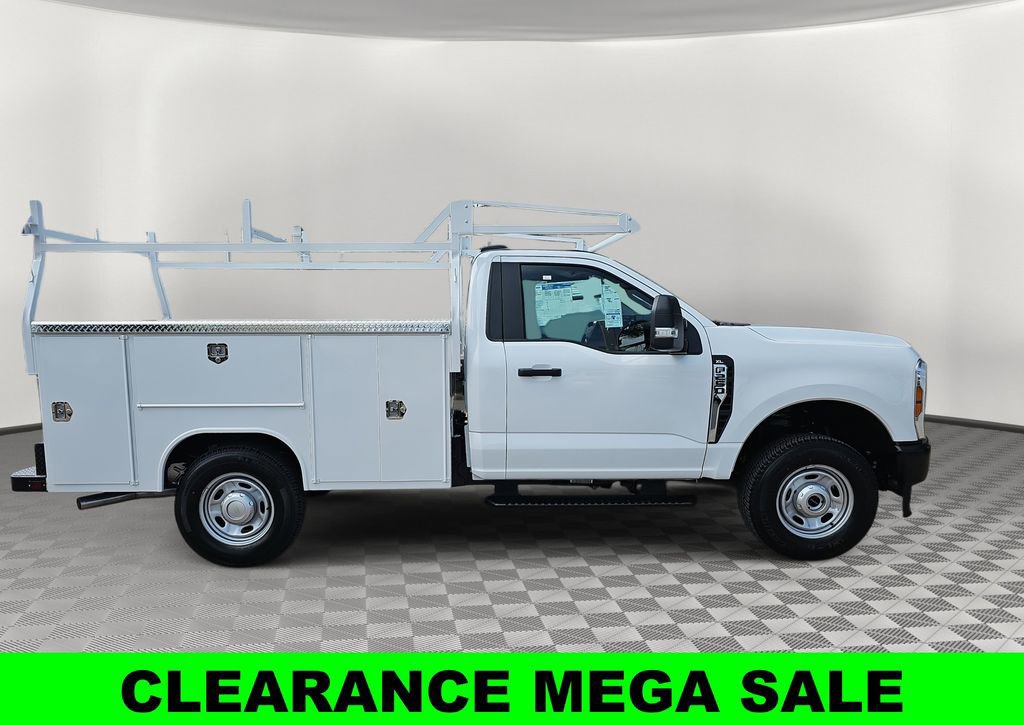 New 2025 Ford F250 XL w/ FX4 Off-Road Package video 2