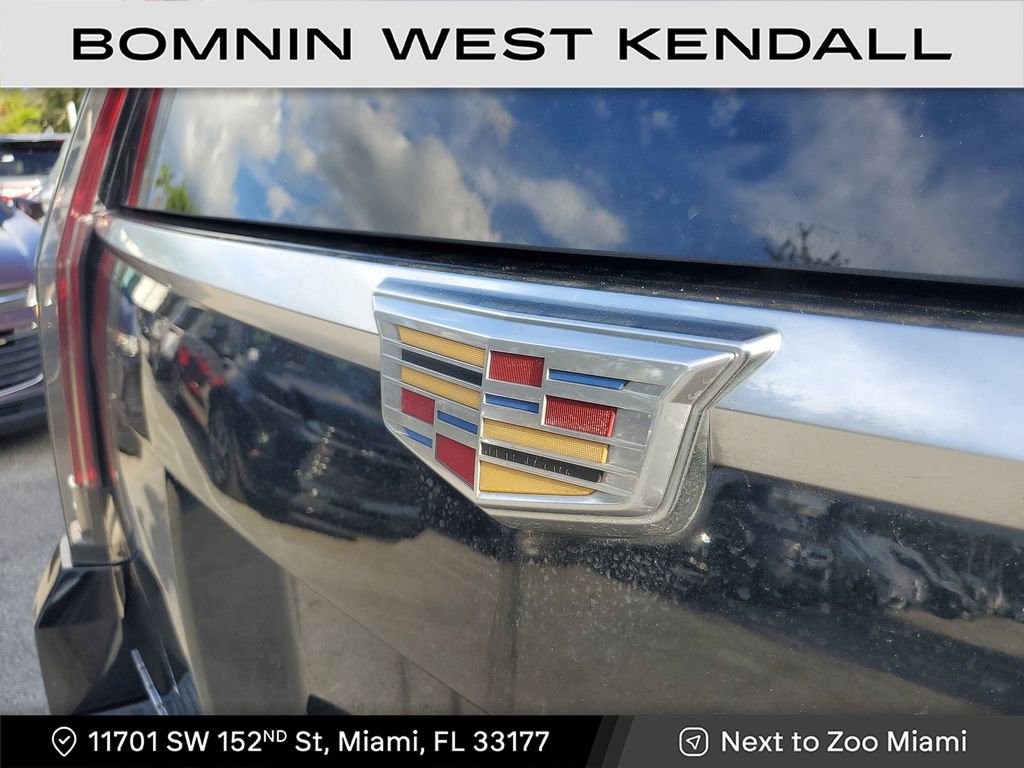 Used 2019 Cadillac Escalade ESV Premium Luxury image 9