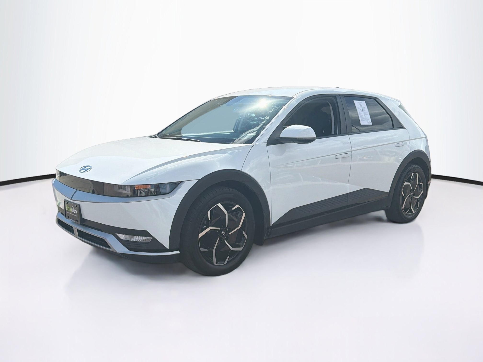 Used 2024 Hyundai Ioniq 5 SE AWD/4WD image 3