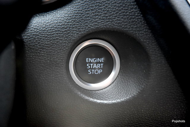 Used 2023 Toyota Corolla Cross XLE AWD/4WD image 18