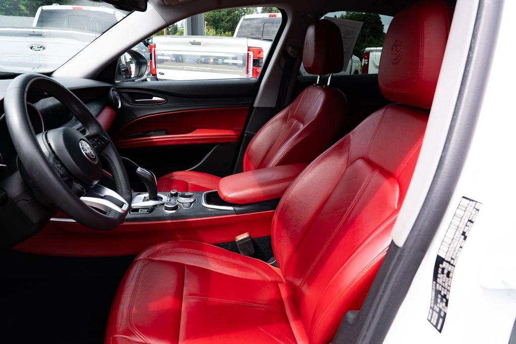 Used 2021 Alfa Romeo Stelvio Sprint RWD image 18