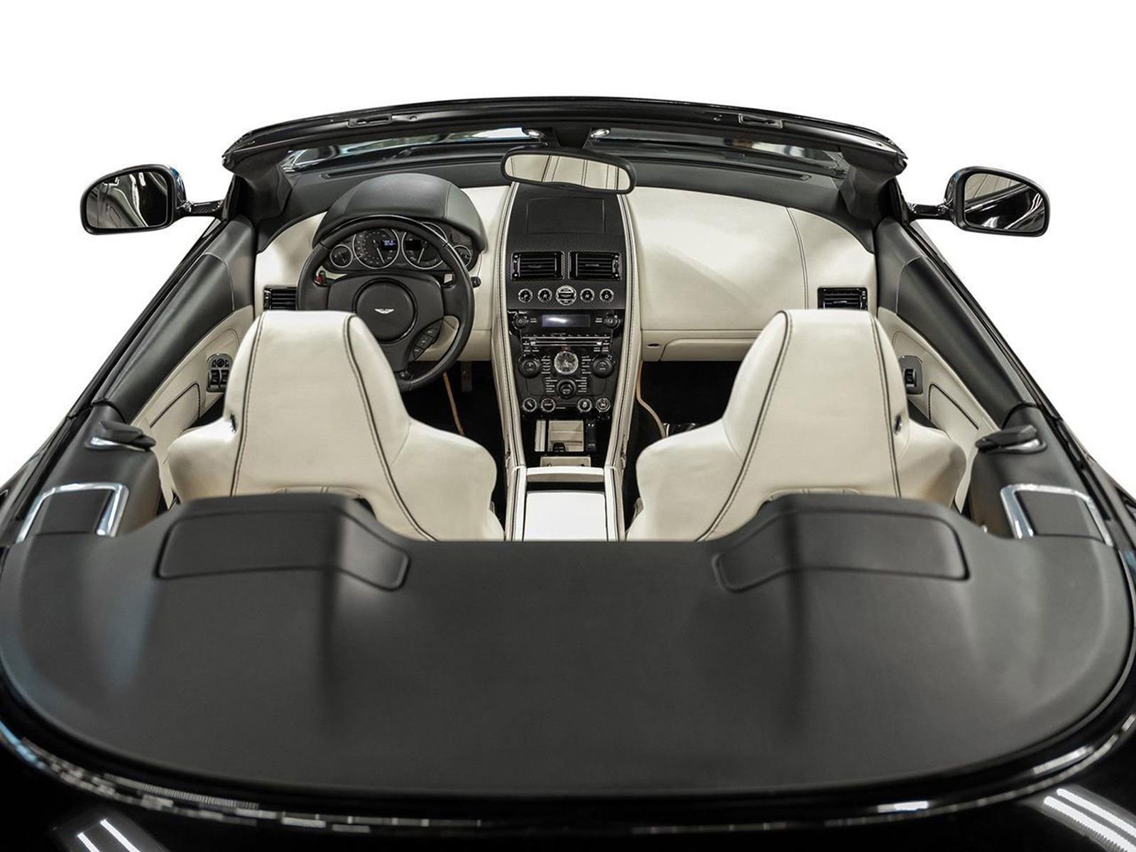 Used 2015 Aston Martin DB9 Volante image 61