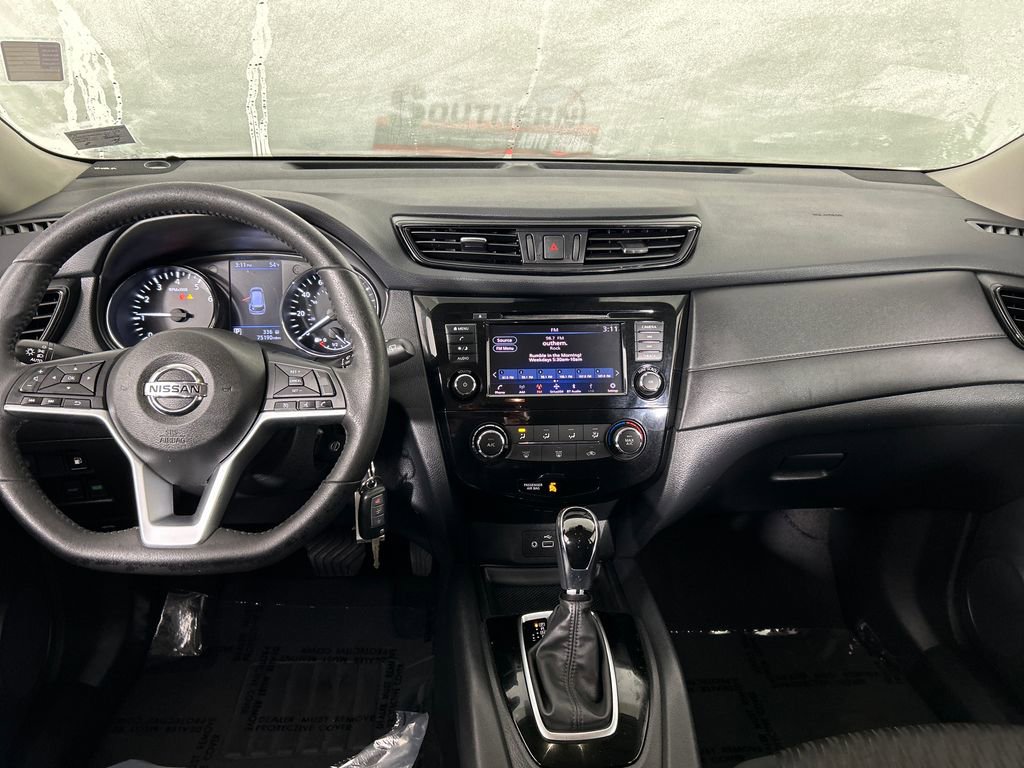 Used 2019 Nissan Rogue S w/ Special Edition Package FWD image 18