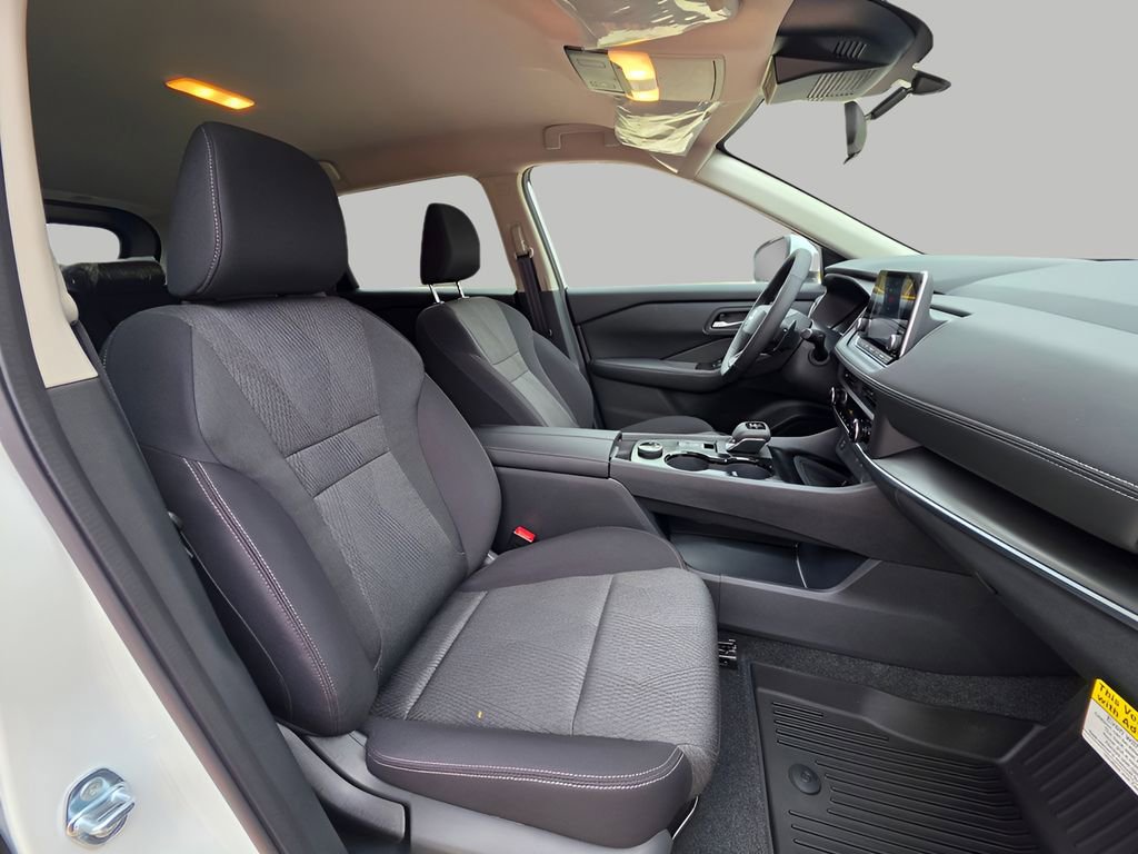 New 2026 Nissan Rogue SV w/ Cold Weather Package AWD/4WD image 12