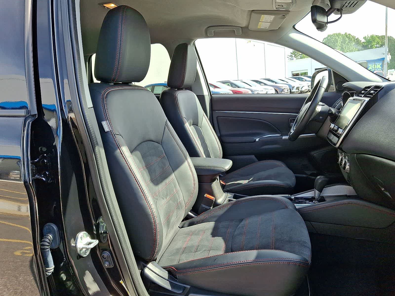 Used 2023 Mitsubishi Outlander Sport SE AWD/4WD image 31
