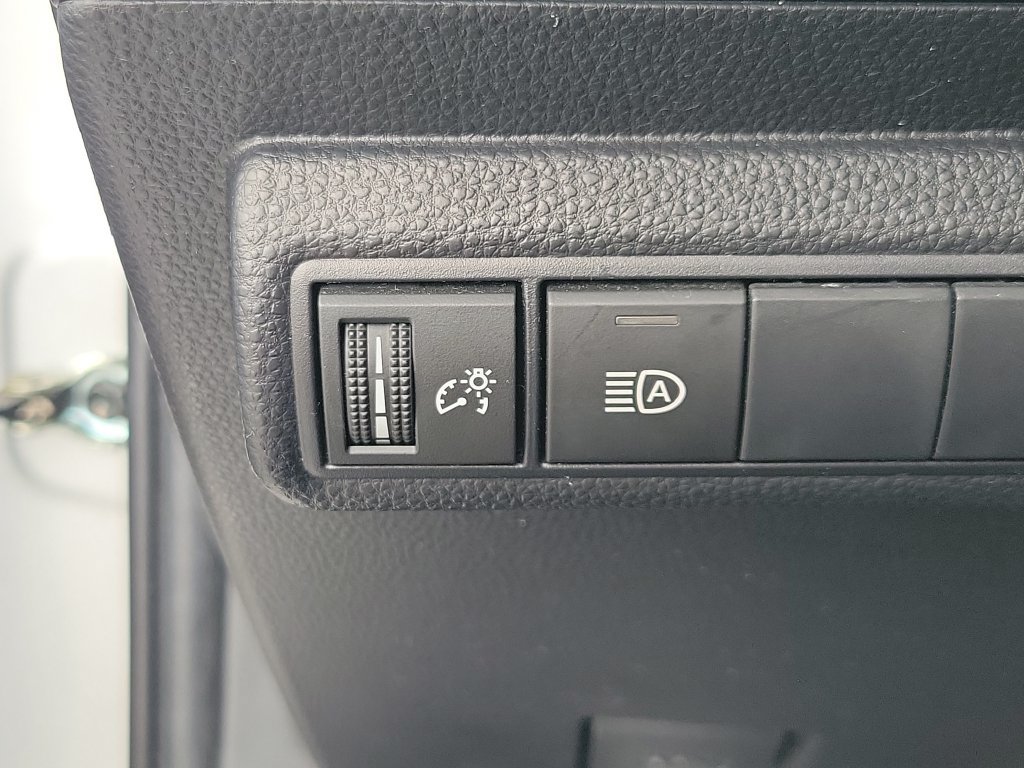 Used 2024 Toyota Corolla LE FWD image 30