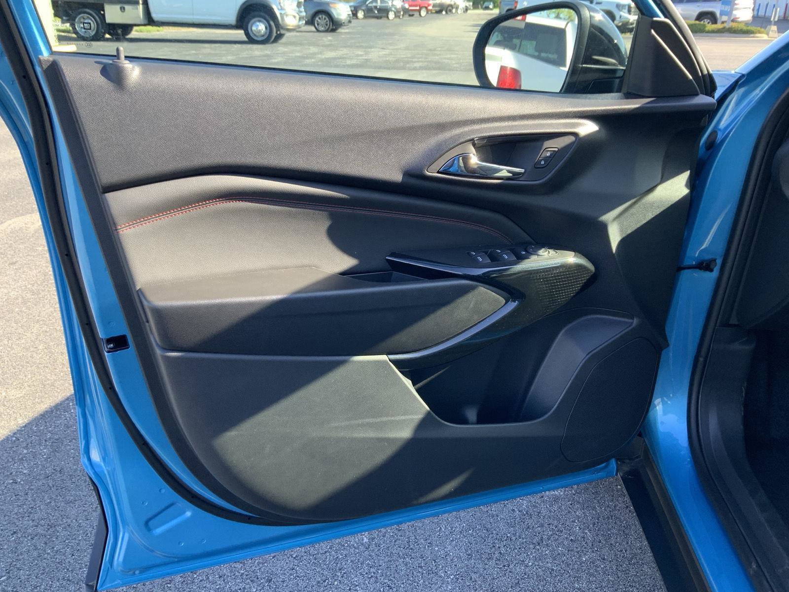 New 2026 Chevrolet Trax RS FWD image 19