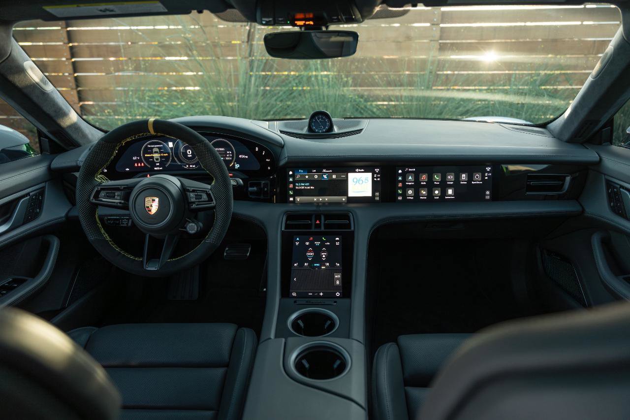 Used 2022 Porsche Taycan Turbo S image 53