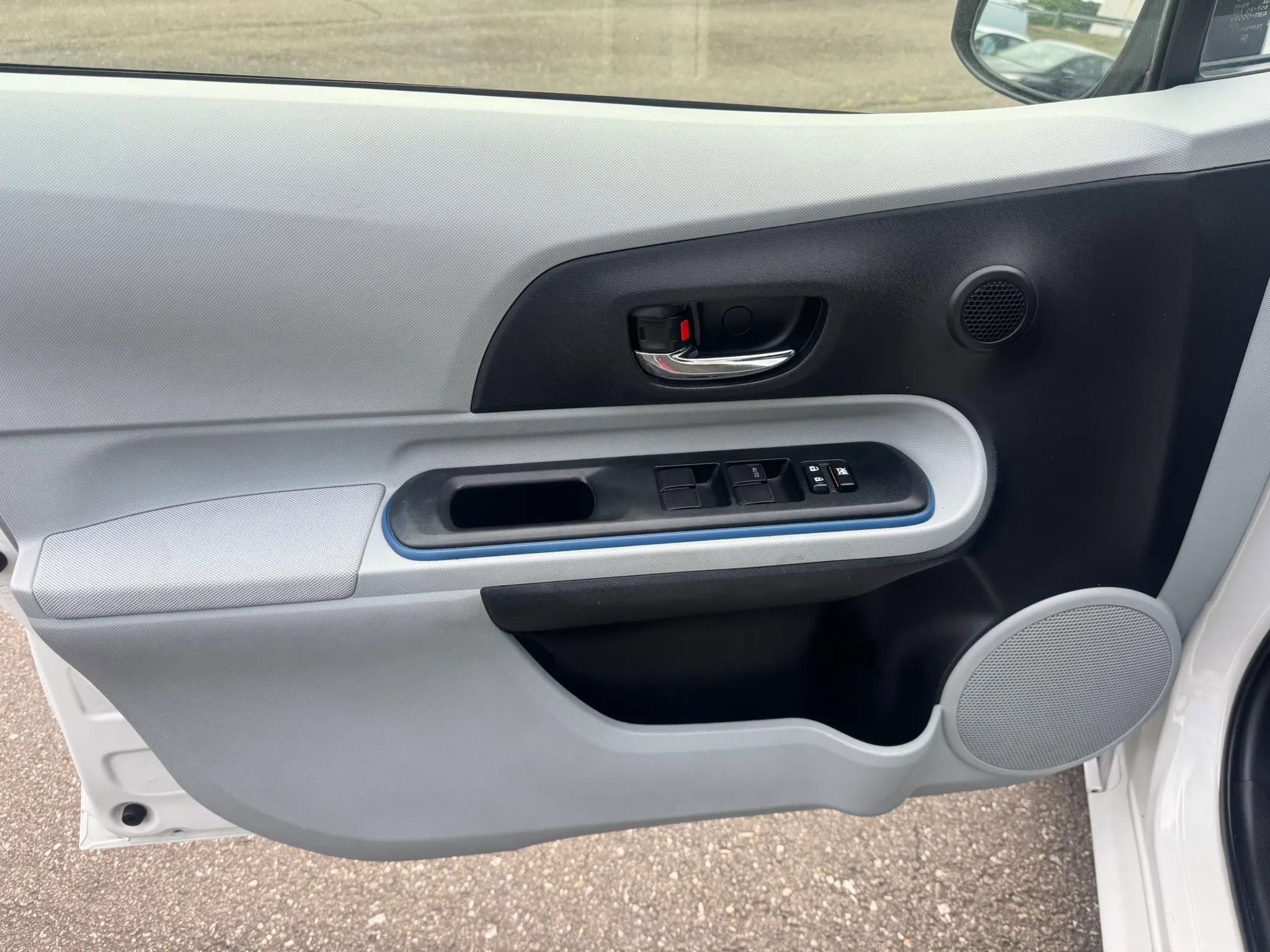 Used 2012 Toyota Prius C Three image 20