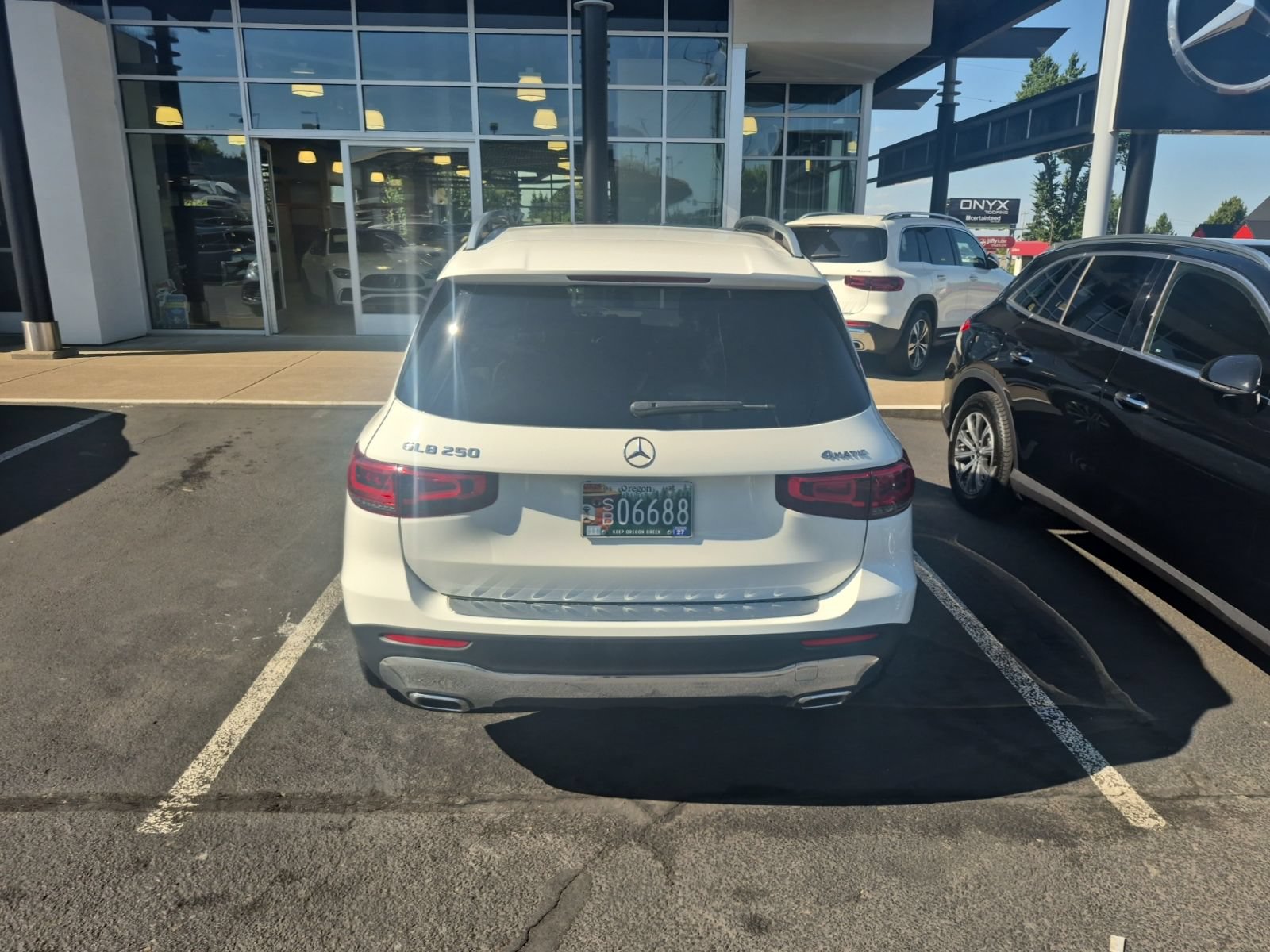 Certified 2021 Mercedes-Benz GLB 250 4MATIC image 4