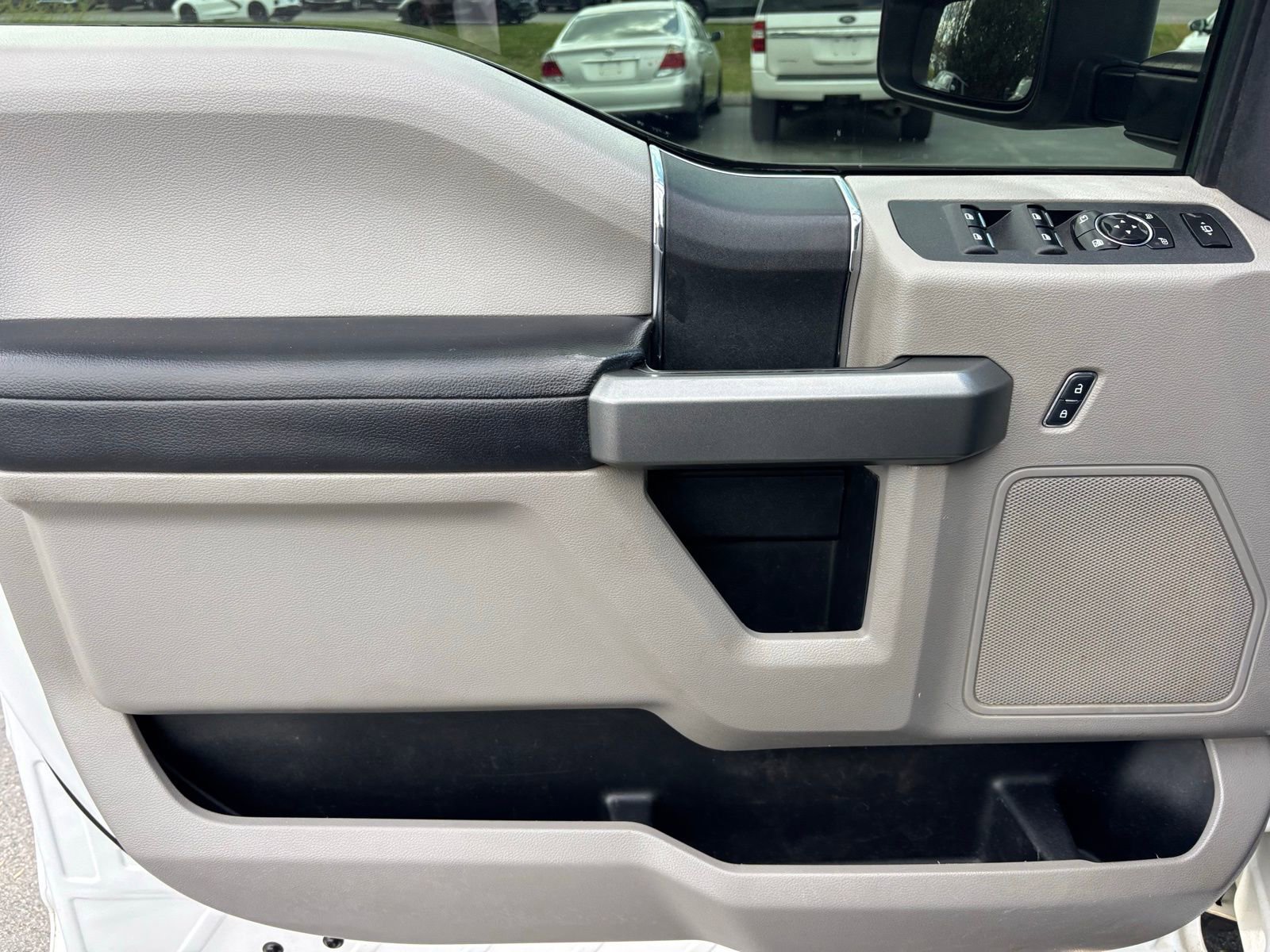 Used 2017 Ford F250 XLT w/ XLT Value Package image 16