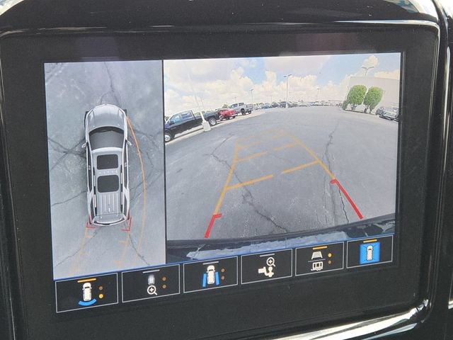 Certified 2023 Chevrolet Traverse LT FWD image 3
