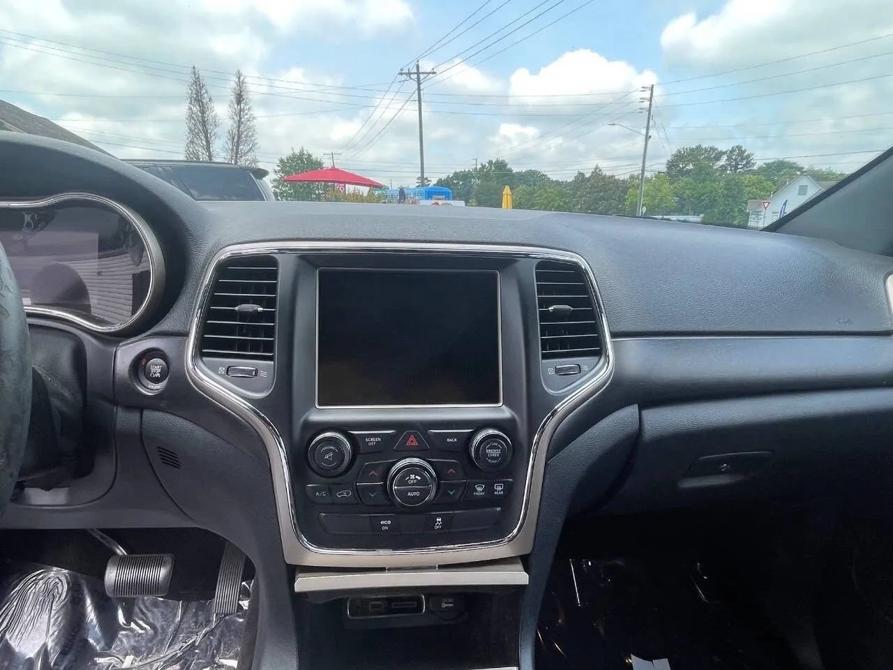 Used 2015 Jeep Grand Cherokee Altitude RWD image 19