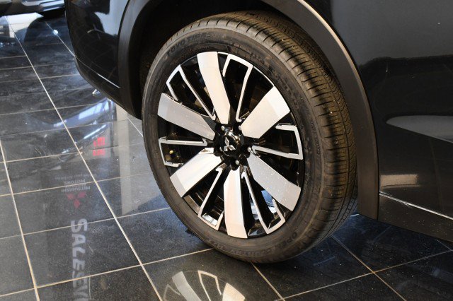 Used 2025 Mitsubishi Outlander GT AWD/4WD image 40