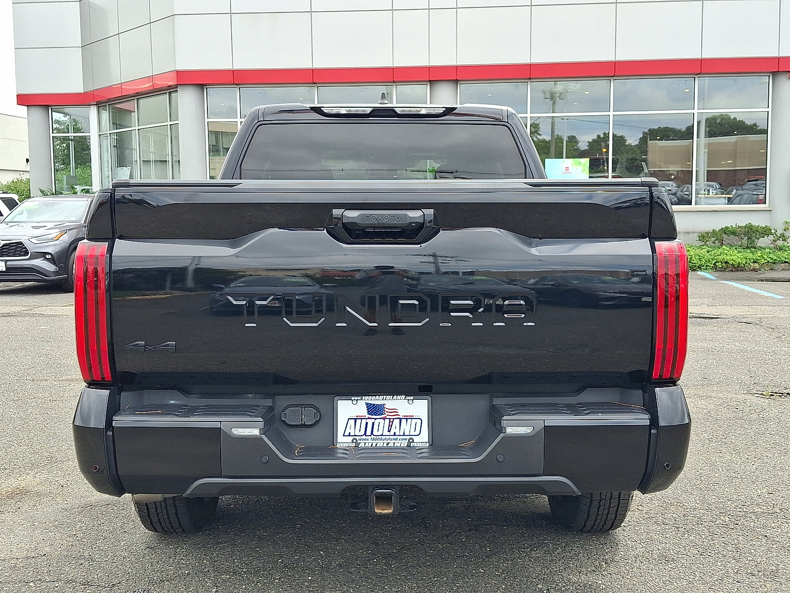 Used 2024 Toyota Tundra SR5 w/ SR5 Convenience Package AWD/4WD image 6