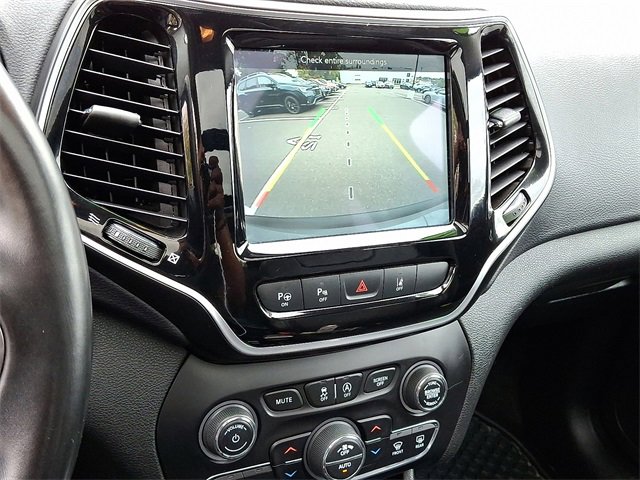 Used 2021 Jeep Cherokee Limited image 19