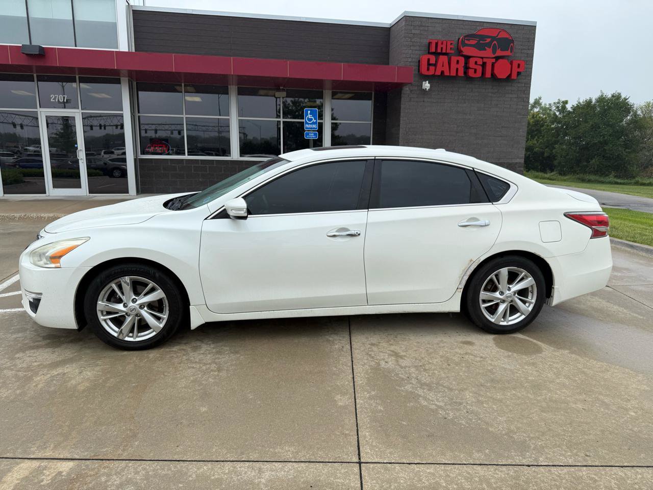 Used 2015 Nissan Altima 2.5 SL w/ Moonroof Package FWD image 1