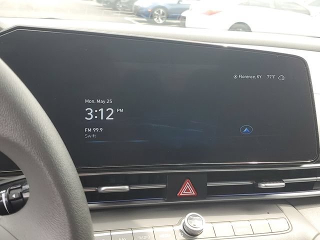 Certified 2024 Hyundai Elantra SEL FWD image 23