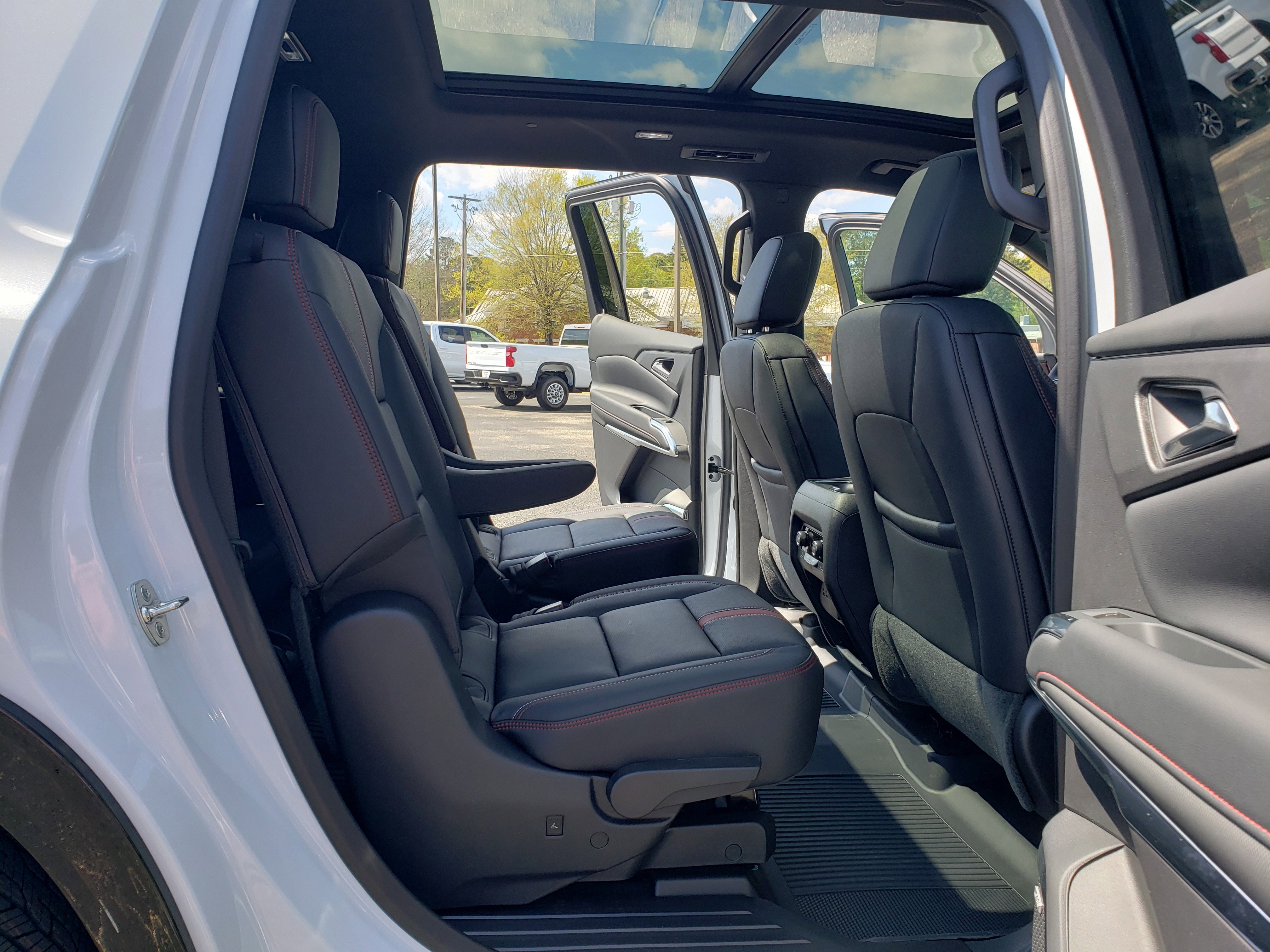 New 2026 Chevrolet Traverse RS image 33