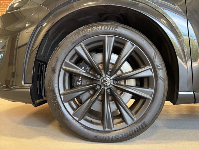 Used 2023 Lexus RX 500h F Sport w/ Accessory Package (K3) AWD/4WD image 37