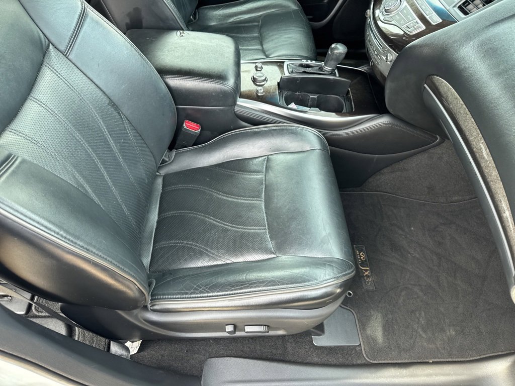 Used 2013 INFINITI JX35 Base w/ Premium Pkg image 17