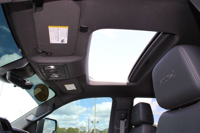 Used 2025 GMC Sierra 2500 AT4 w/ AT4 Premium Plus Package AWD/4WD image 23