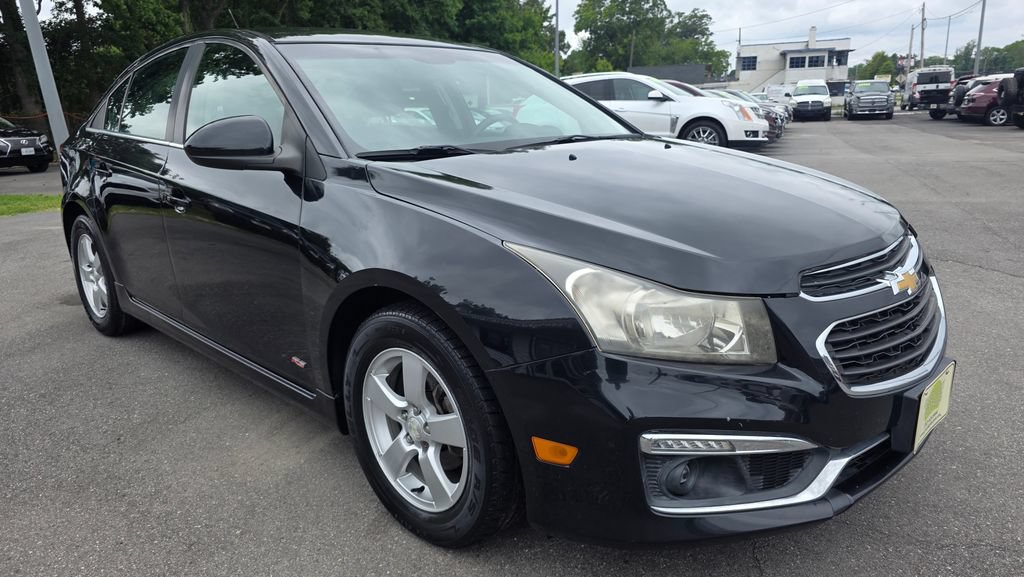 Used 2016 Chevrolet Cruze LT FWD image 3