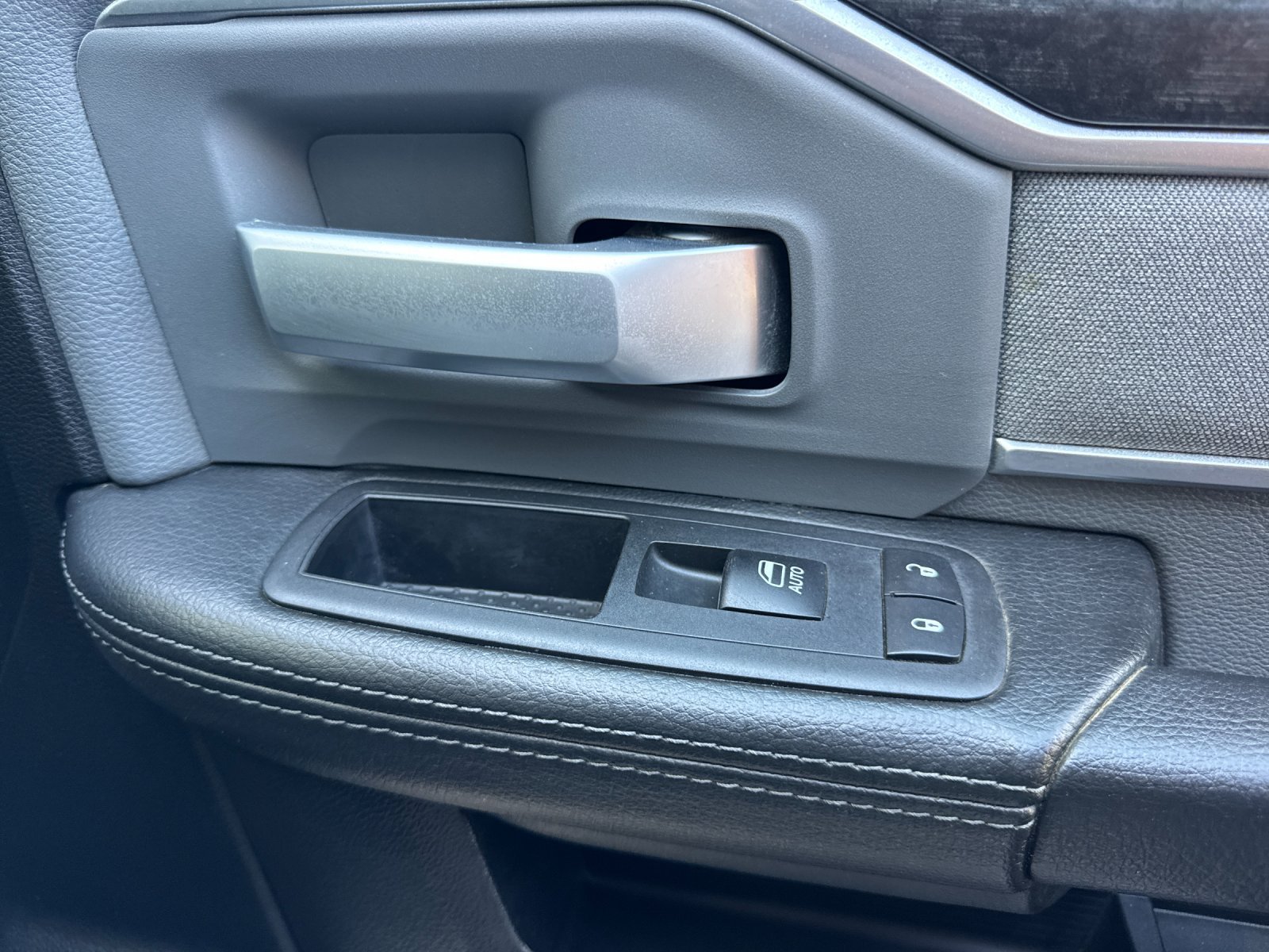 Used 2019 RAM 2500 Big Horn RWD image 19