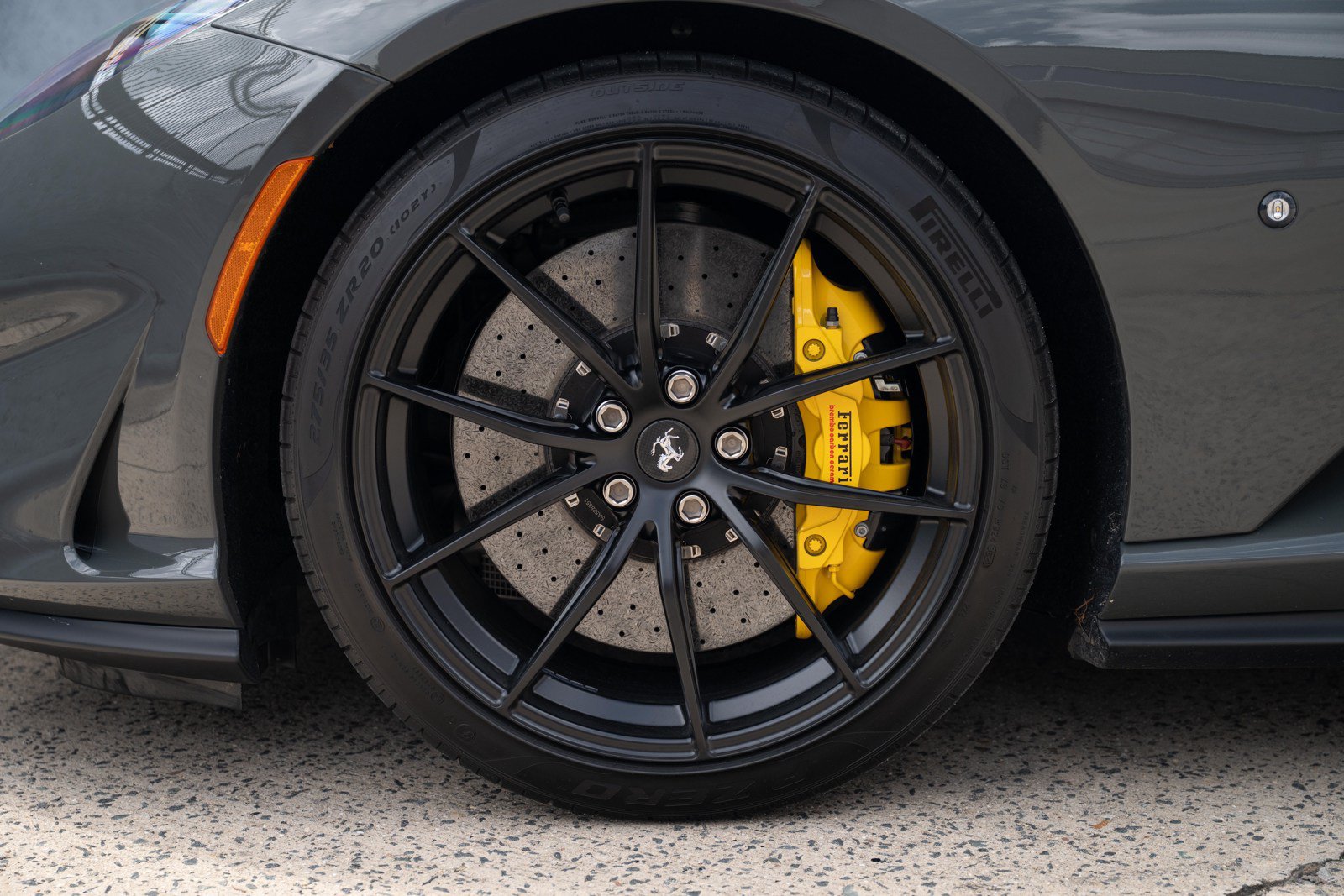 Used 2021 Ferrari 812 GTS RWD image 17