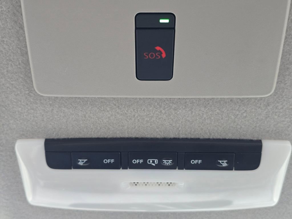 Used 2024 Nissan Kicks SV image 37