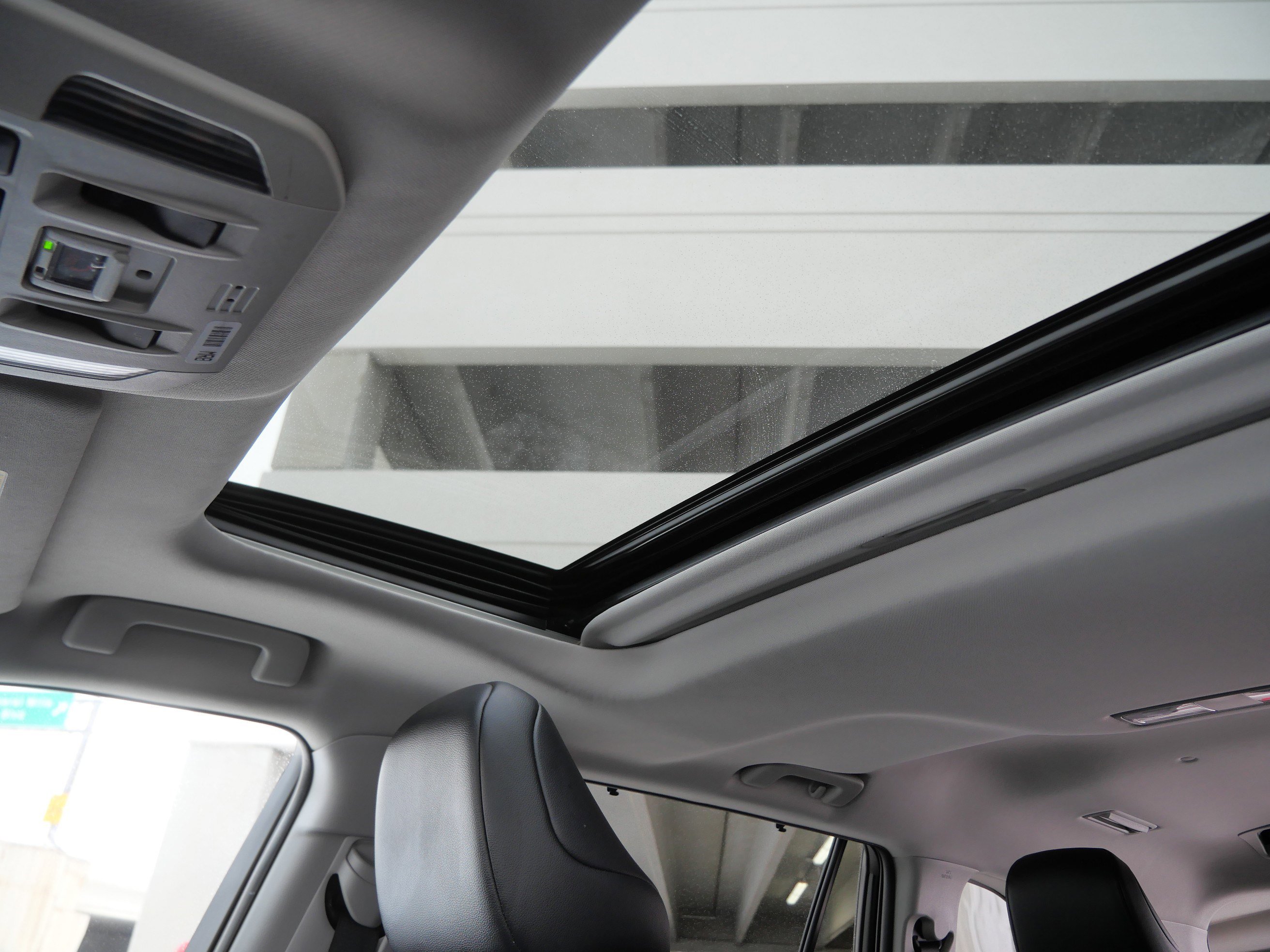 Used 2022 Toyota Highlander XLE image 33