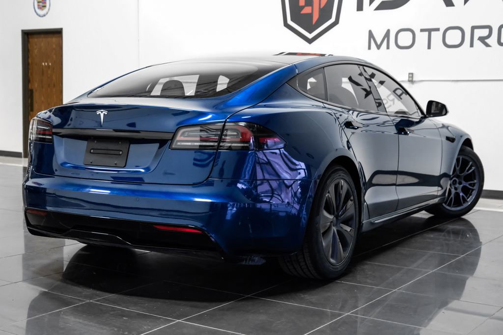 Used 2023 Tesla Model S Standard Range image 9