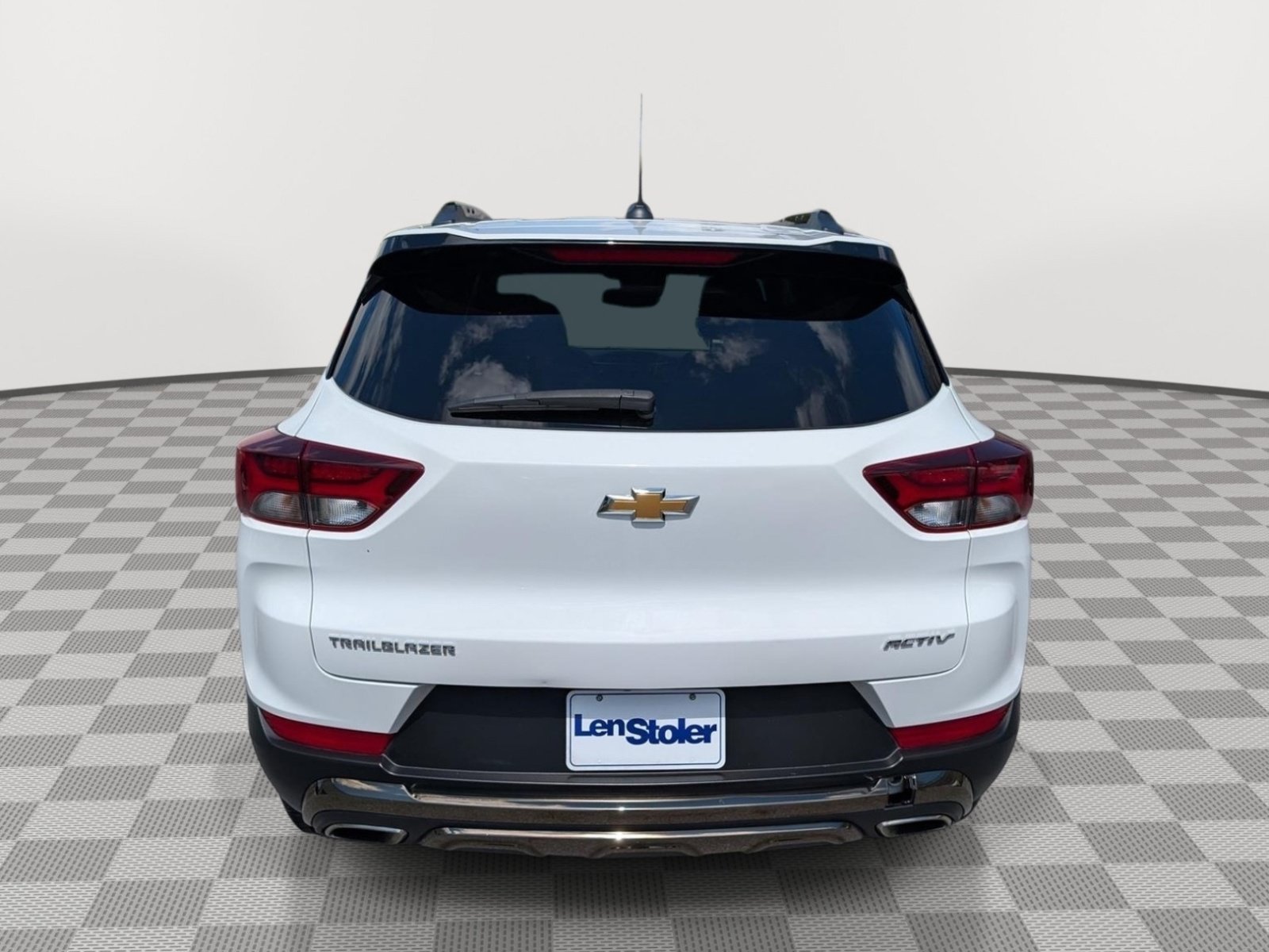 Used 2023 Chevrolet TrailBlazer ACTIV w/ Convenience Package FWD image 4
