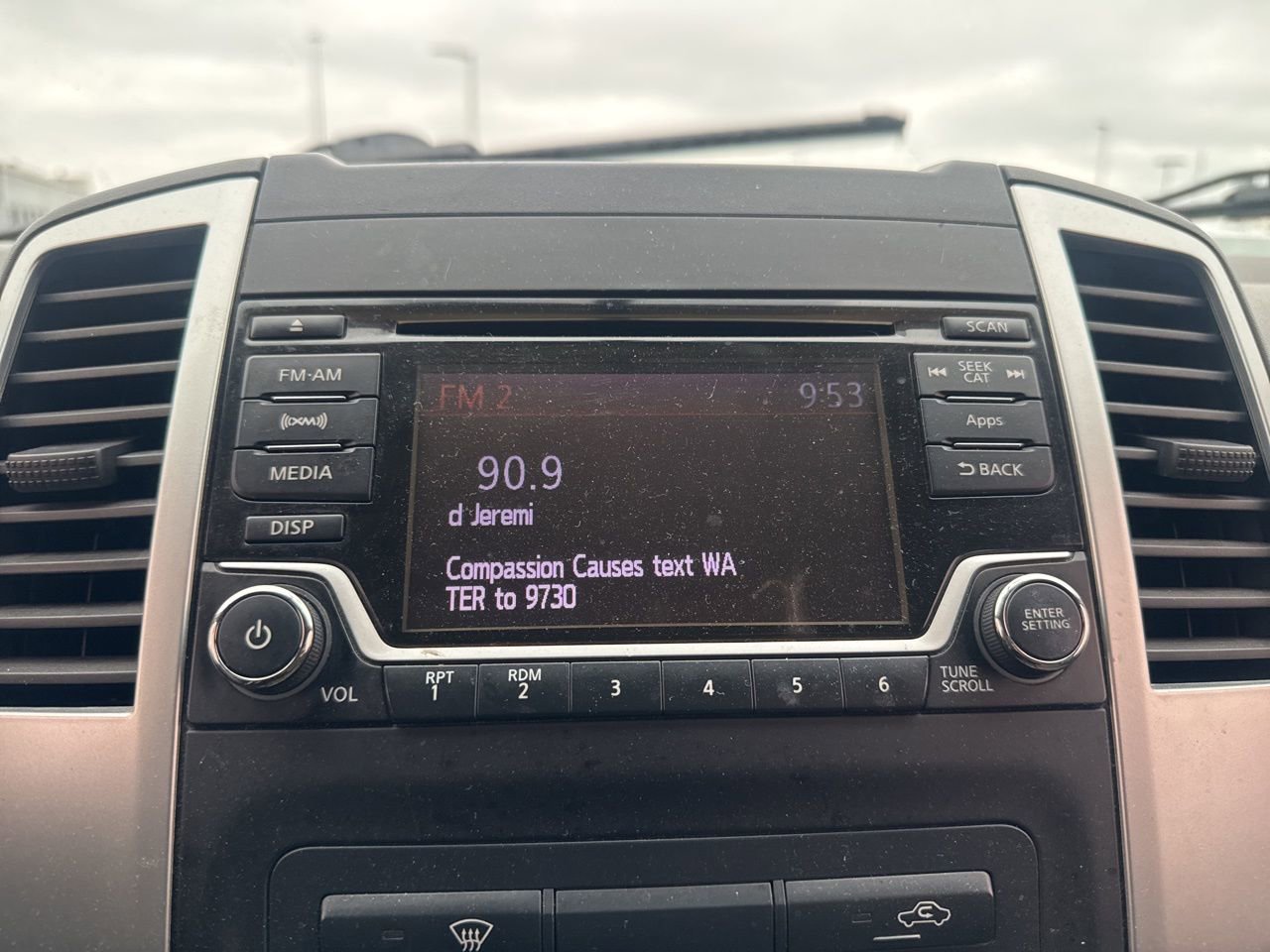 Used 2015 Nissan Frontier SV RWD image 38