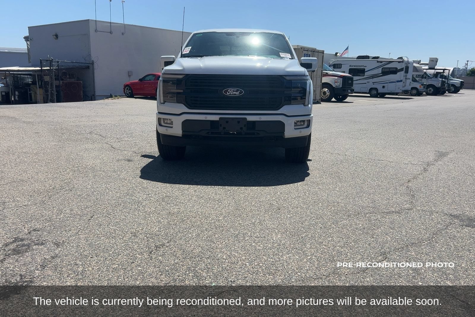 Used 2025 Ford F150 Platinum AWD/4WD image 2