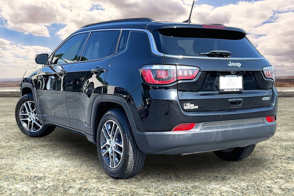 Used 2020 Jeep Compass Latitude FWD image 4