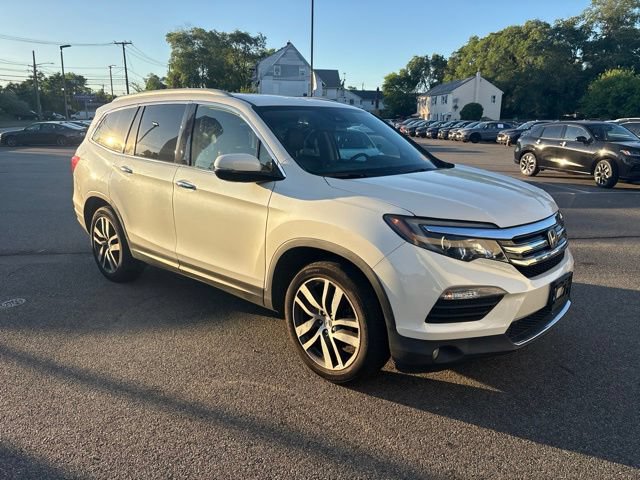 Used 2017 Honda Pilot Elite image 1