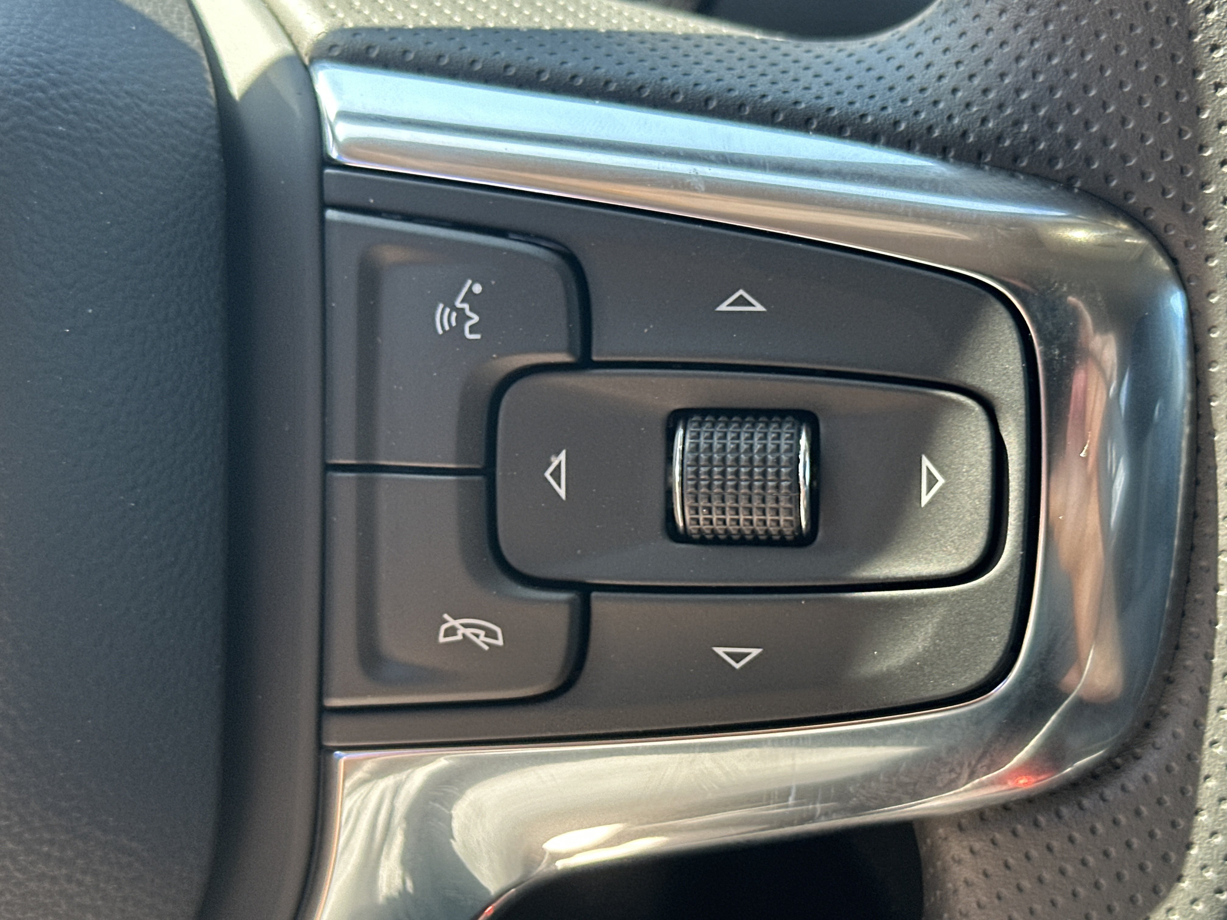 New 2026 Chevrolet Blazer LT w/ Convenience Package FWD image 21