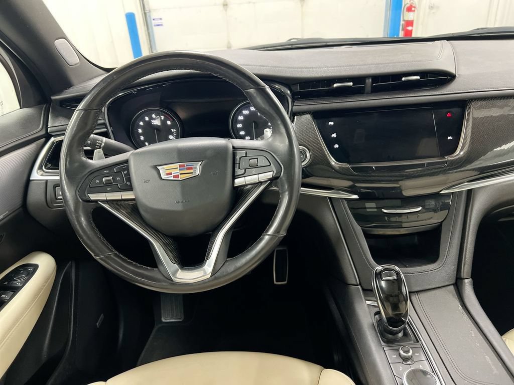 Used 2020 Cadillac XT6 Sport AWD/4WD image 11