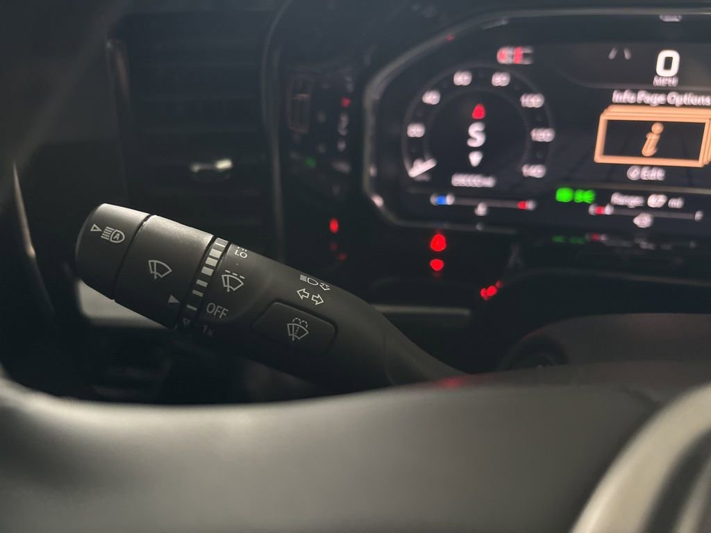 Used 2025 GMC Sierra 1500 Elevation image 18