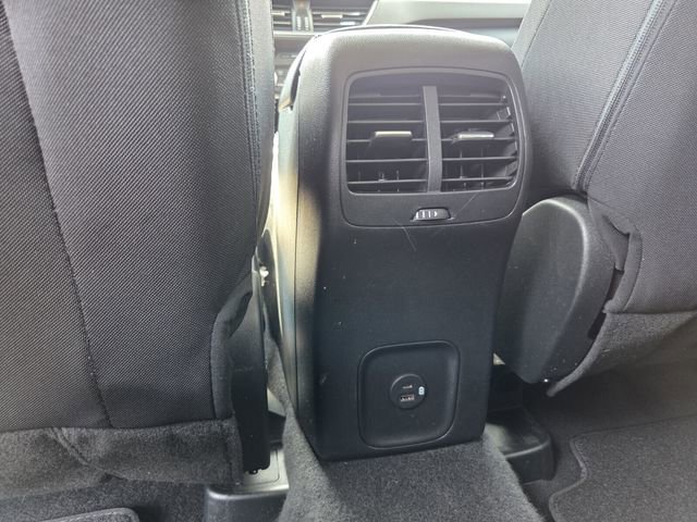 Used 2021 Ford Escape SE image 17