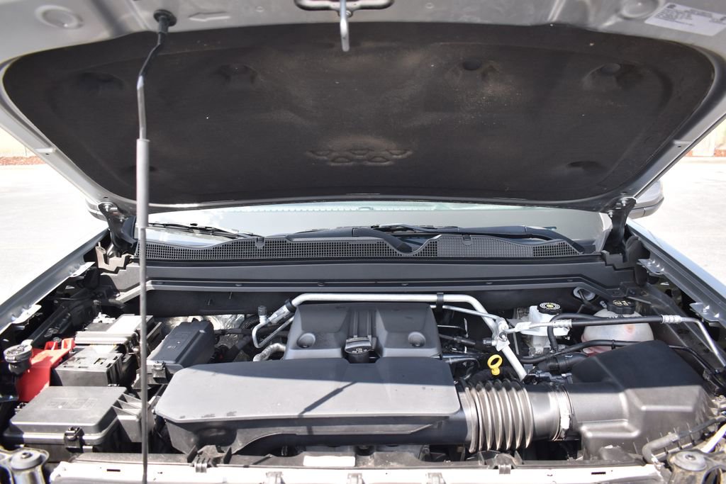 Used 2023 Chevrolet Colorado LT w/ LT Convenience Package II RWD image 11